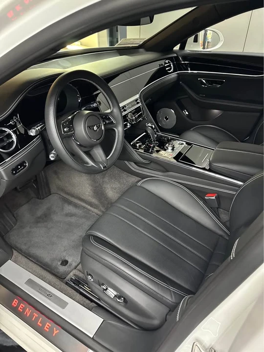 2024 Bentley Continental Flying Spur - Image 4 of 5