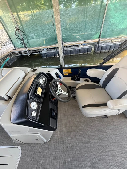 2024 Bentley - Image 8 of 15