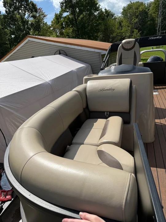 2024 Bentley - Image 12 of 19