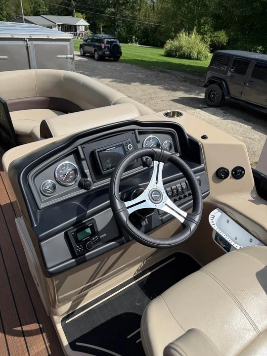 2024 Bentley - Image 9 of 19