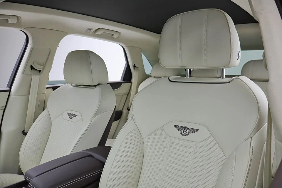 2024 Bentley Bentayga - Image 16 of 20