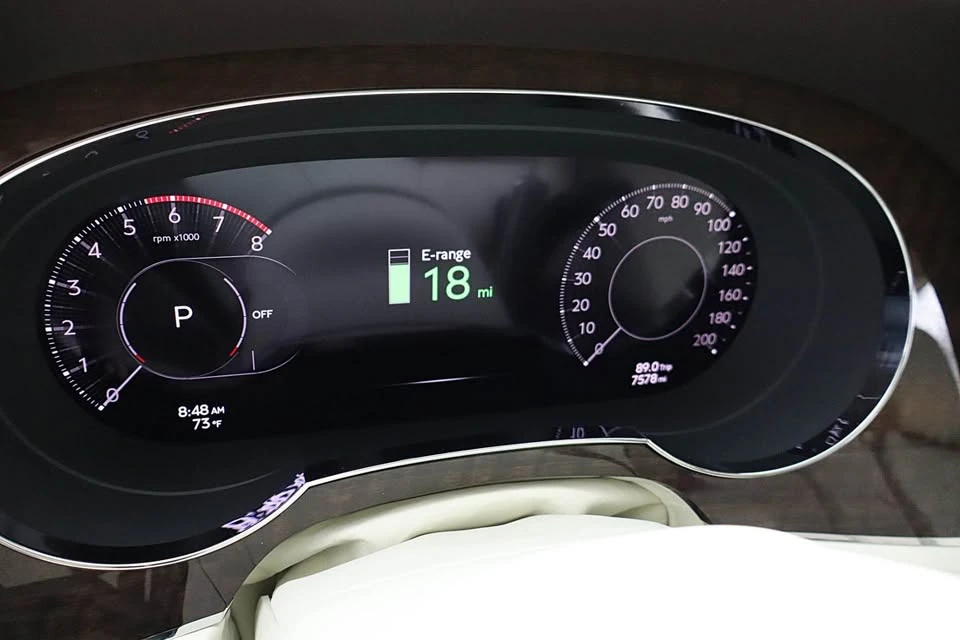 2024 Bentley Bentayga - Image 15 of 20
