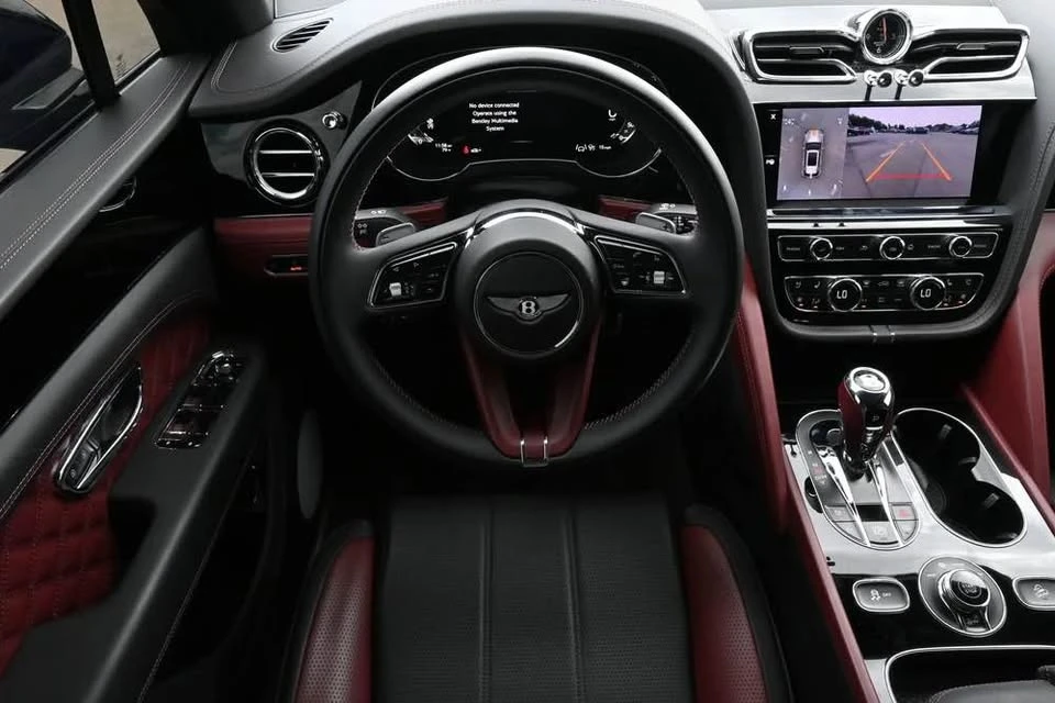 2024 Bentley Bentayga - Image 8 of 18
