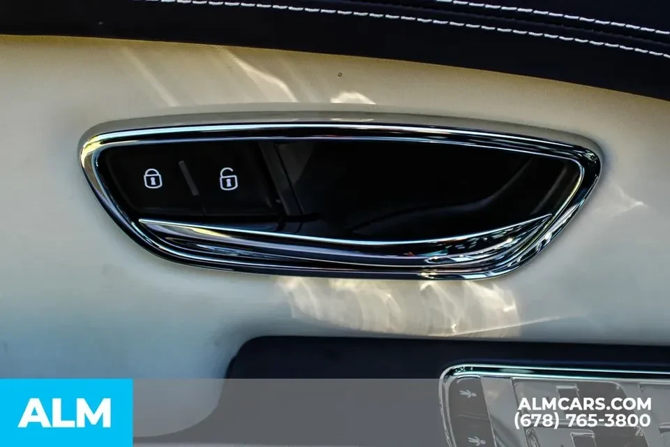 2024 Bentley Bentayga - Image 13 of 14