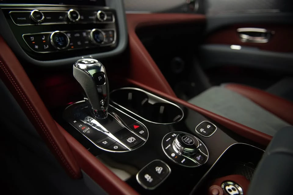 2024 Bentley Bentayga - Image 10 of 20