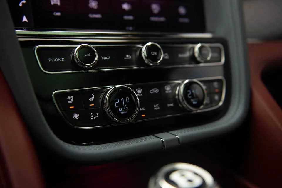 2024 Bentley Bentayga - Image 9 of 20