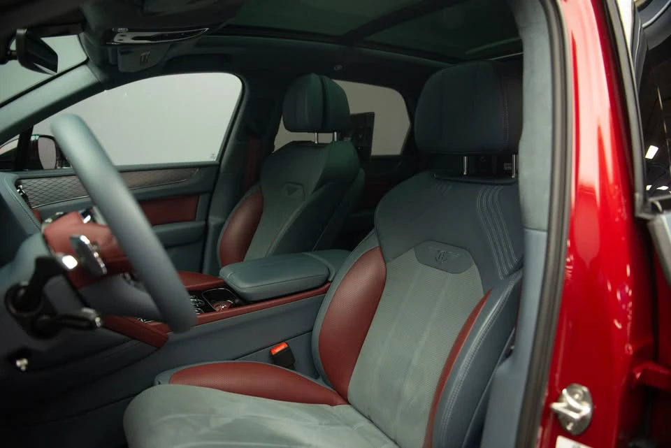 2024 Bentley Bentayga - Image 12 of 20