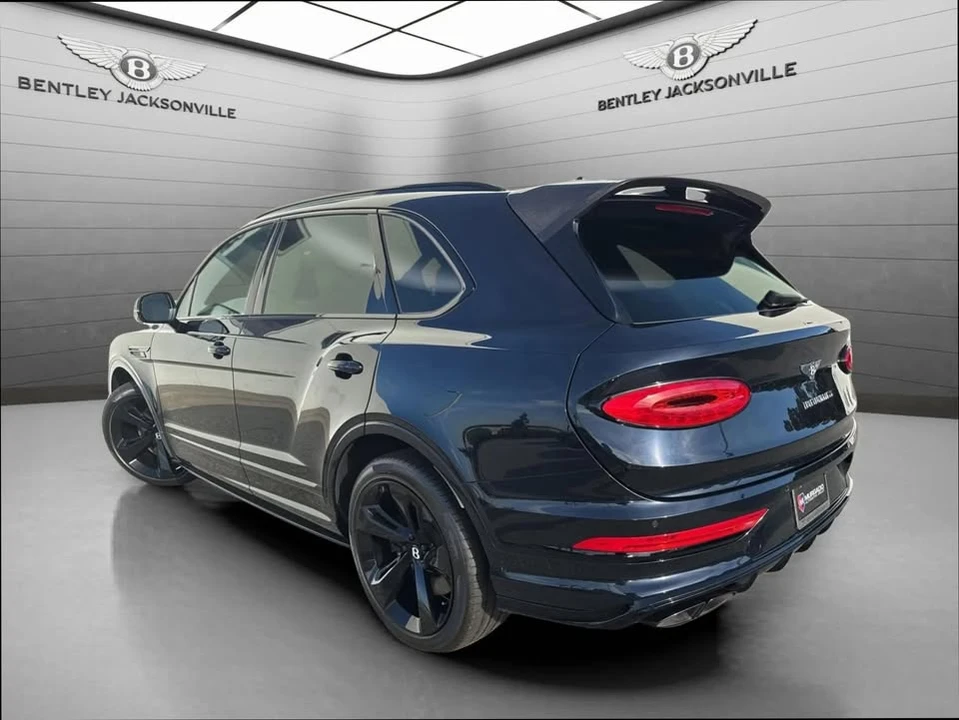 2024 Bentley Bentayga - Image 7 of 20