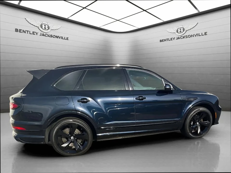 2024 Bentley Bentayga - Image 9 of 20