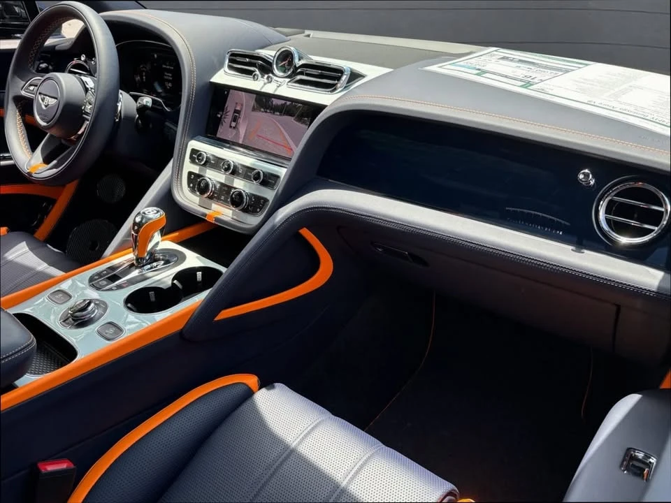 2024 Bentley Bentayga - Image 14 of 20