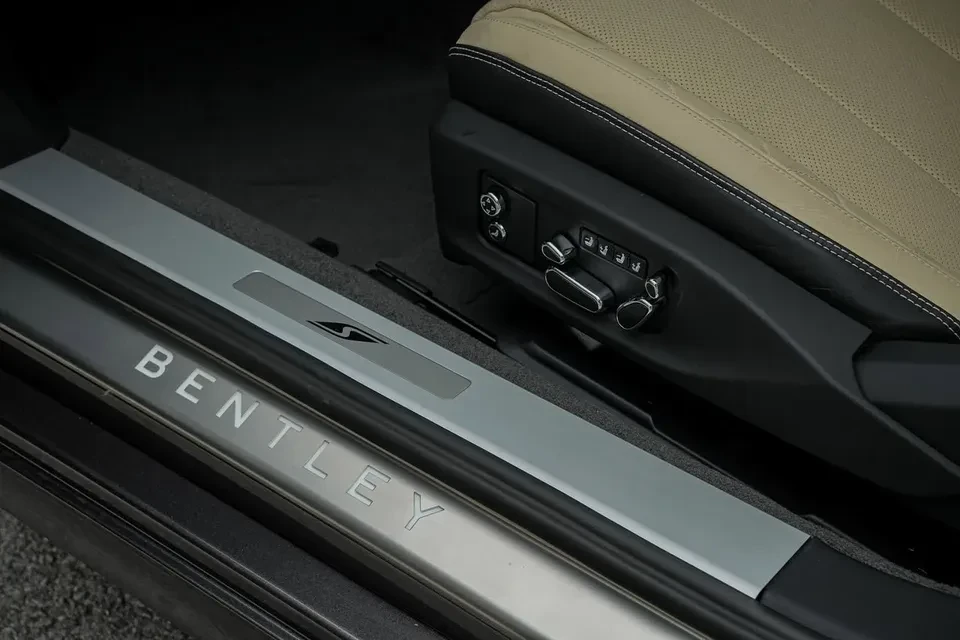 2024 Bentley Continental GTC - Image 16 of 20