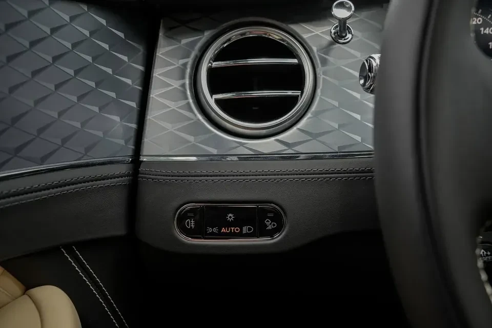 2024 Bentley Continental GTC - Image 11 of 20