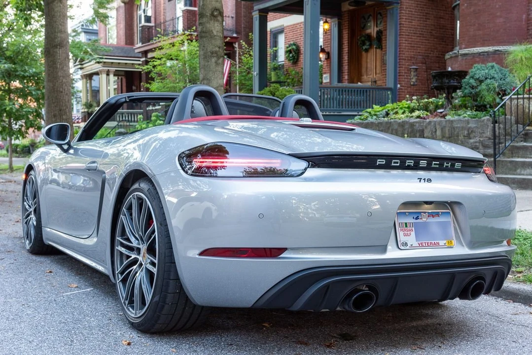2024 Porsche 718 Boxster GTS 4.0 - Image 2 of 10