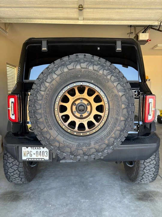 2024 Ford Bronco 6th Gen - Image 15 of 15