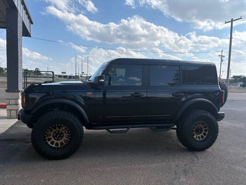 2024 Ford Bronco 6th Gen - Image 8 of 15