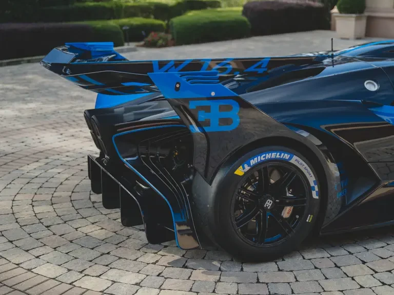 2024 Bugatti Bolide - Image 25 of 31