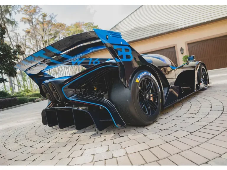 2024 Bugatti Bolide - Image 10 of 31