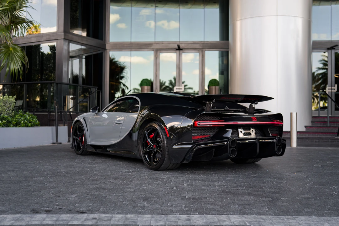 2024 Bugatti Chiron Super Sport - Image 3 of 31