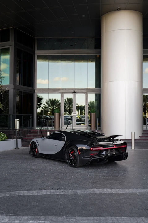 2024 Bugatti Chiron Super Sport - Image 13 of 31