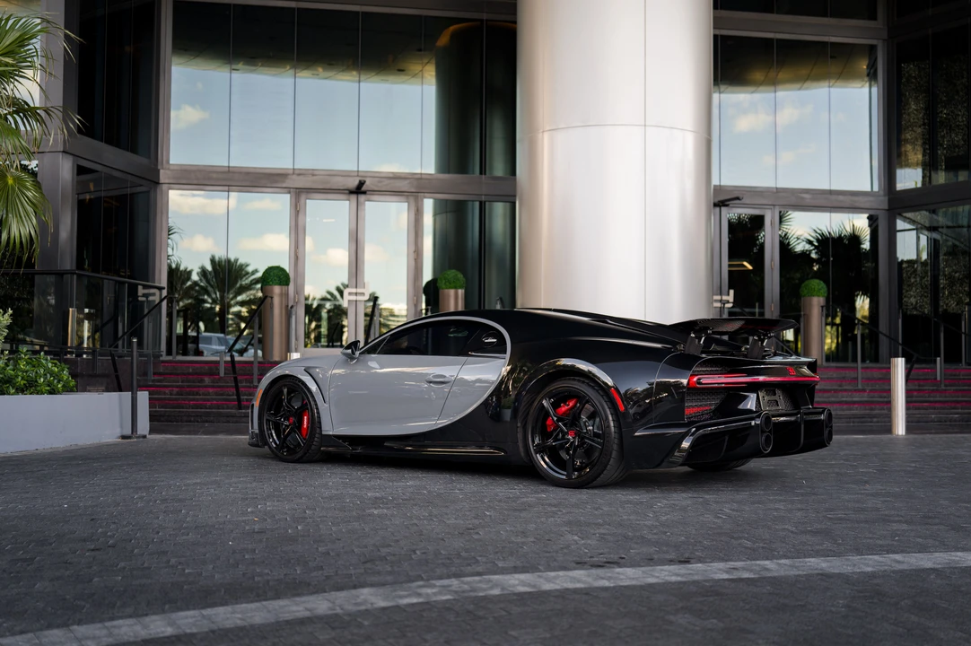 2024 Bugatti Chiron Super Sport - Image 20 of 31
