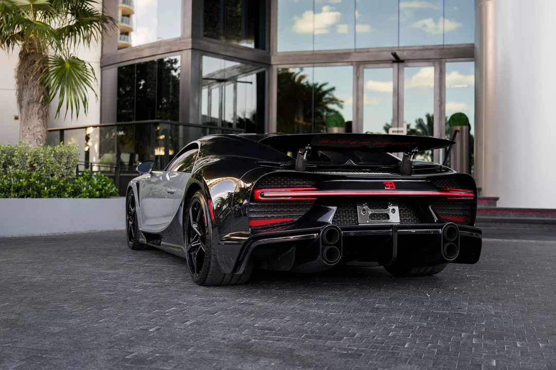 2024 Bugatti Chiron Super Sport - Image 19 of 31