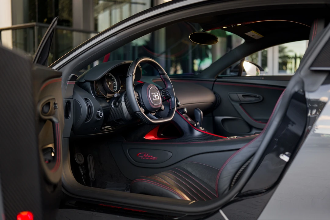 2024 Bugatti Chiron Super Sport - Image 8 of 31