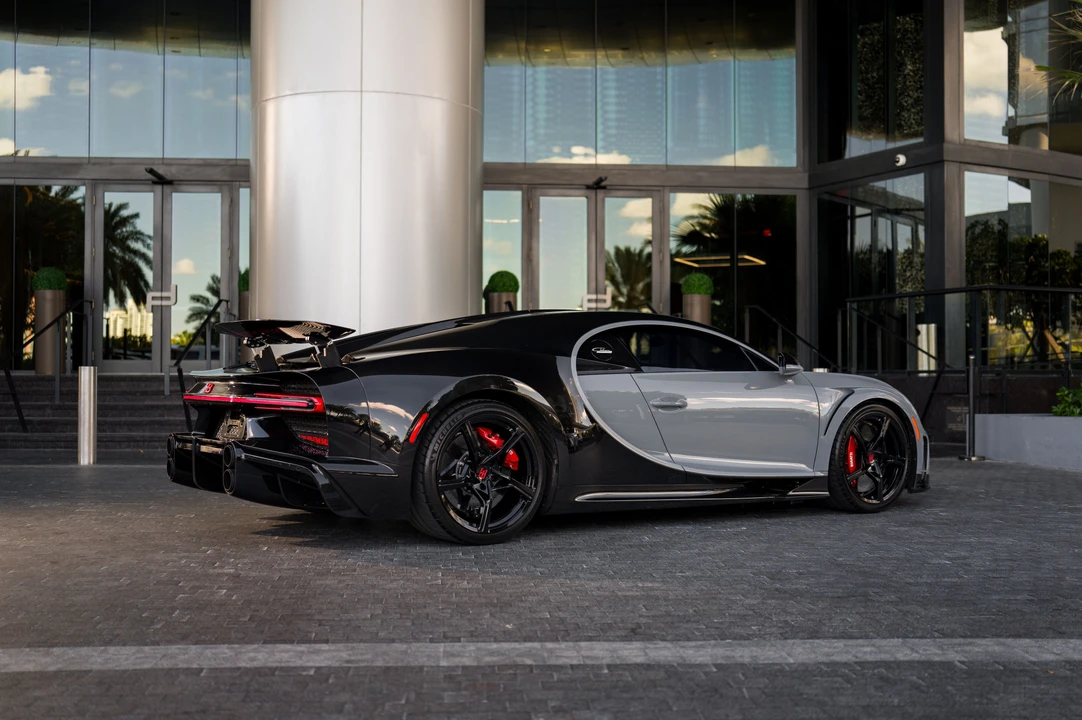 2024 Bugatti Chiron Super Sport - Image 27 of 31