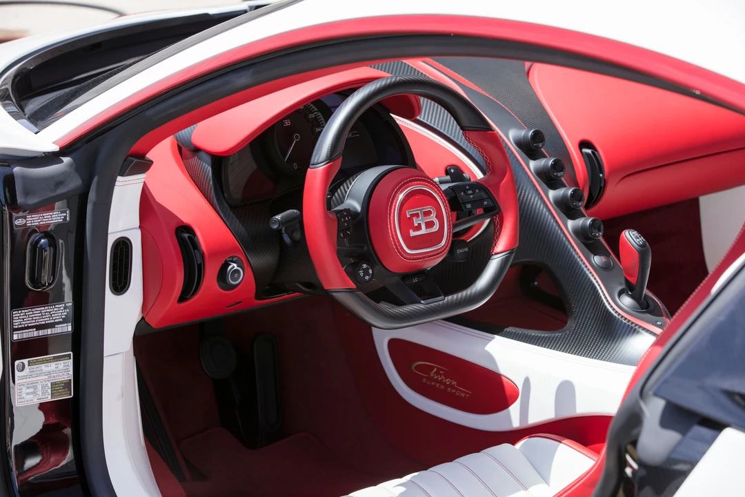 2024 Bugatti Chiron Super Sport - Image 5 of 31