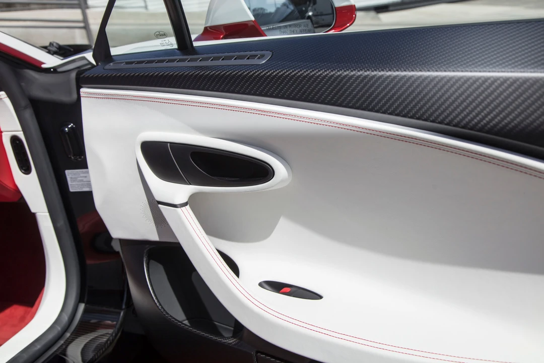 2024 Bugatti Chiron Super Sport - Image 20 of 31
