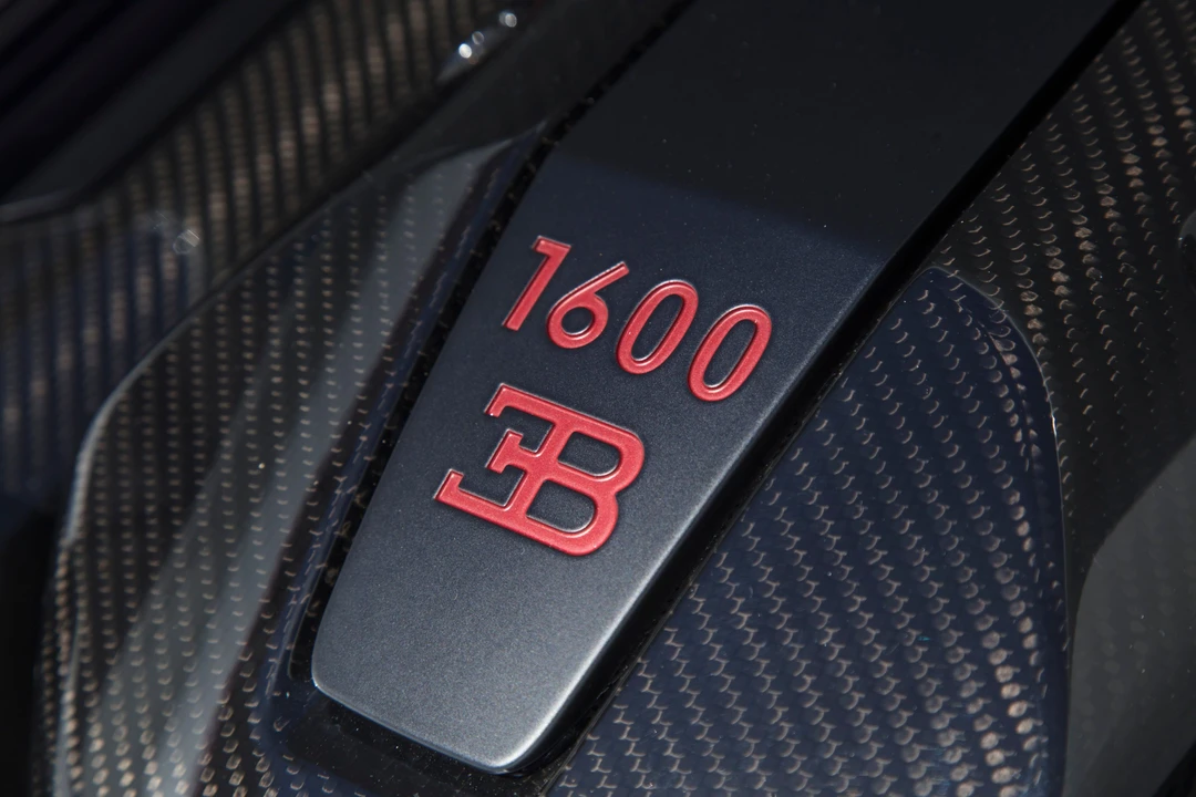 2024 Bugatti Chiron Super Sport - Image 10 of 31