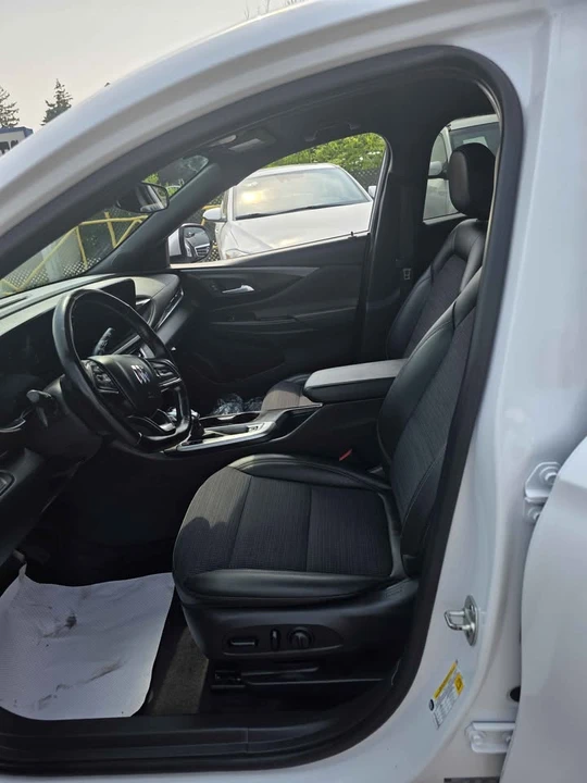 2024 Buick Envision - Image 8 of 9