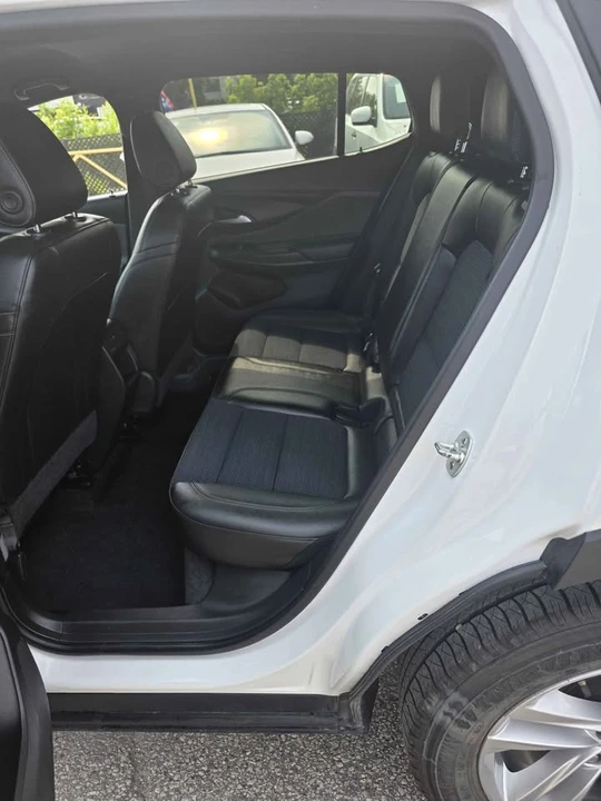 2024 Buick Envision - Image 7 of 9