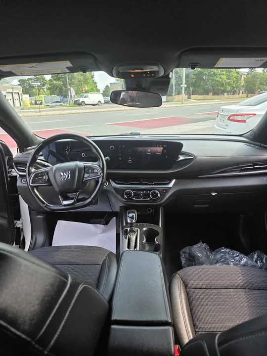 2024 Buick Envision - Image 9 of 9