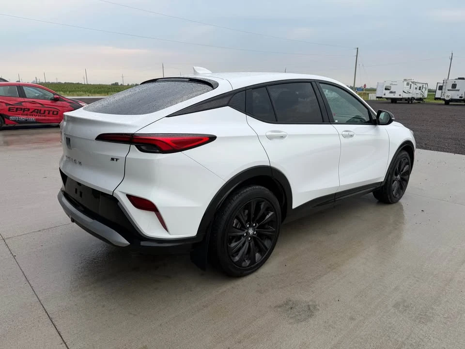 2024 Buick Envision - Image 7 of 15