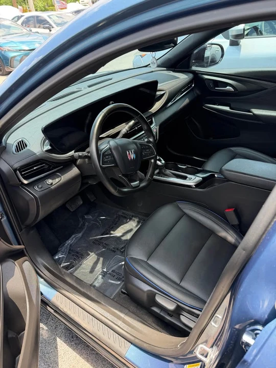 2024 Buick Envision - Image 3 of 5