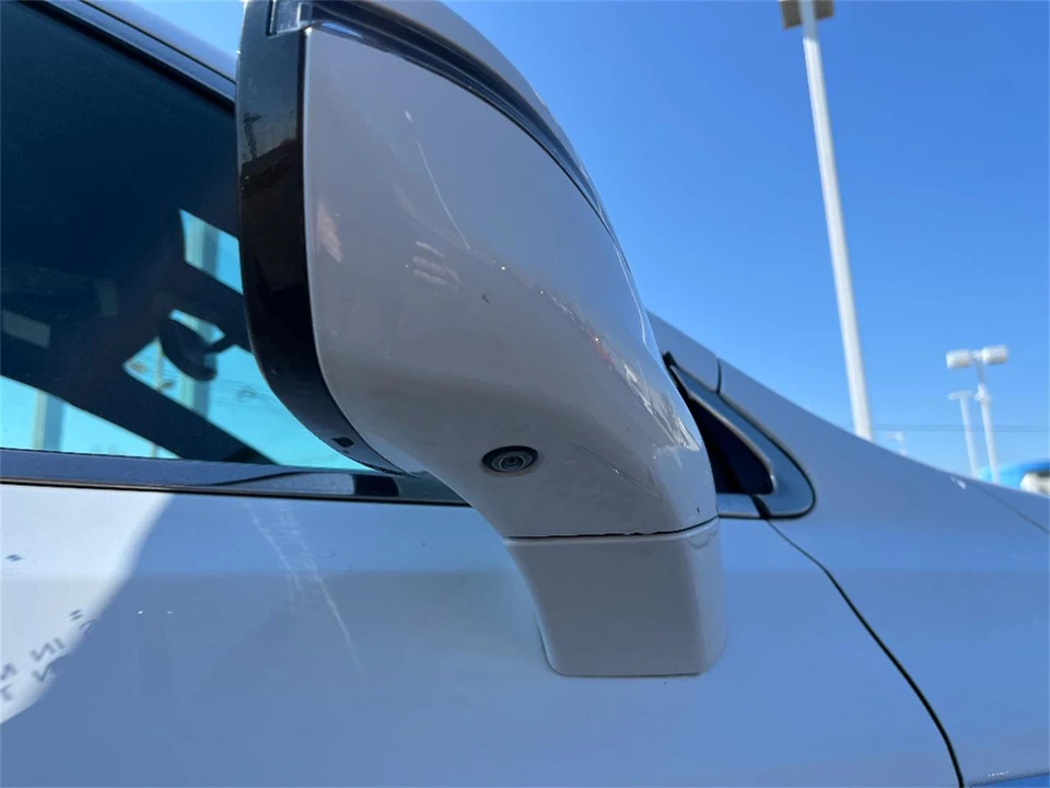 2024 Buick Enclave - Image 15 of 31