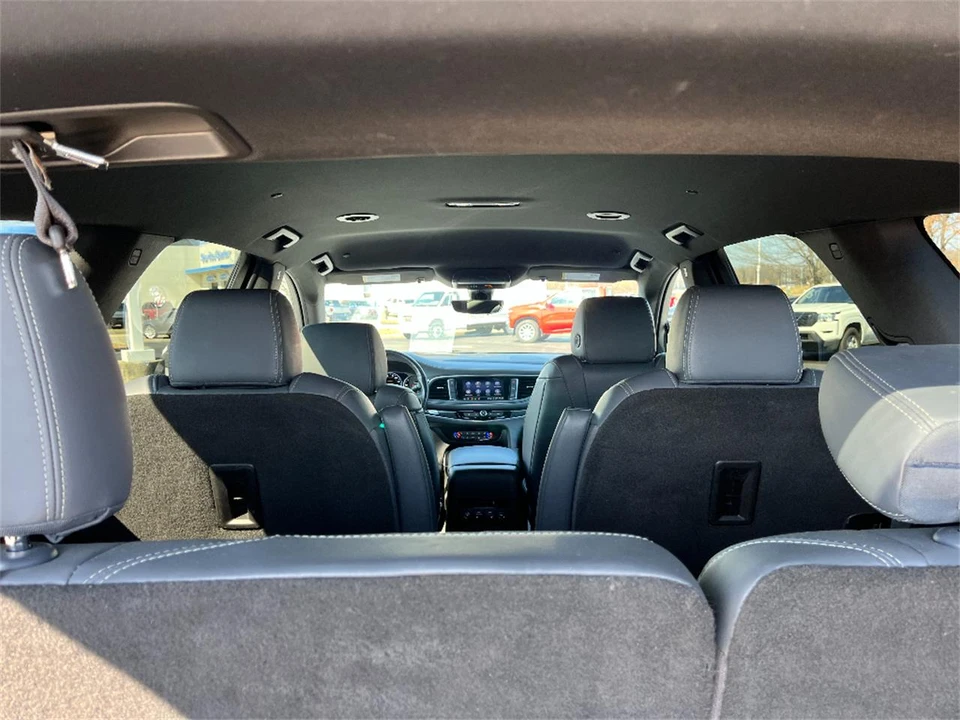 2024 Buick Enclave - Image 12 of 31