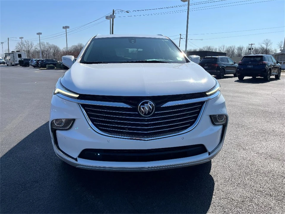 2024 Buick Enclave - Image 2 of 31