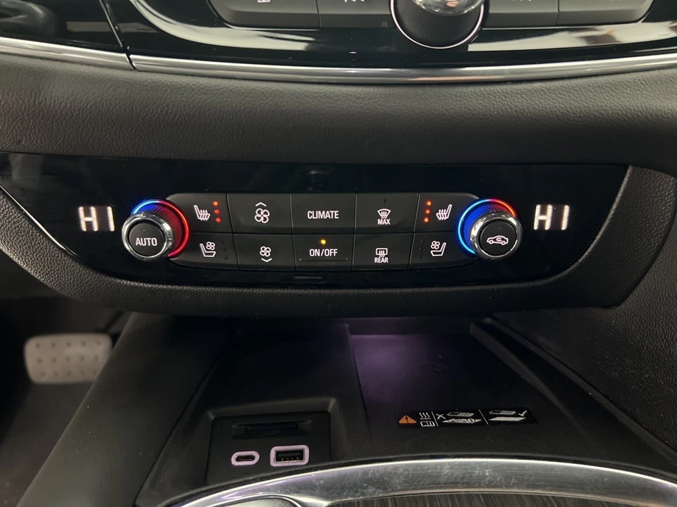 2024 Buick Enclave - Image 15 of 21