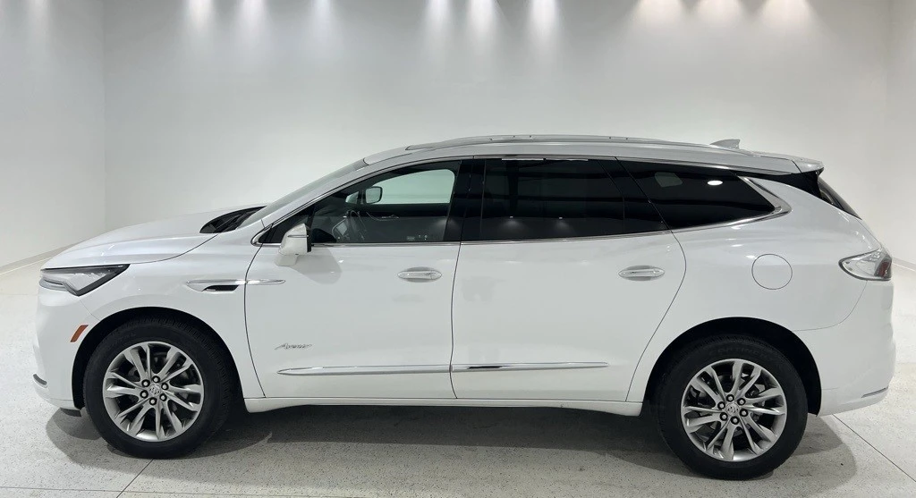 2024 Buick Enclave - Image 2 of 12
