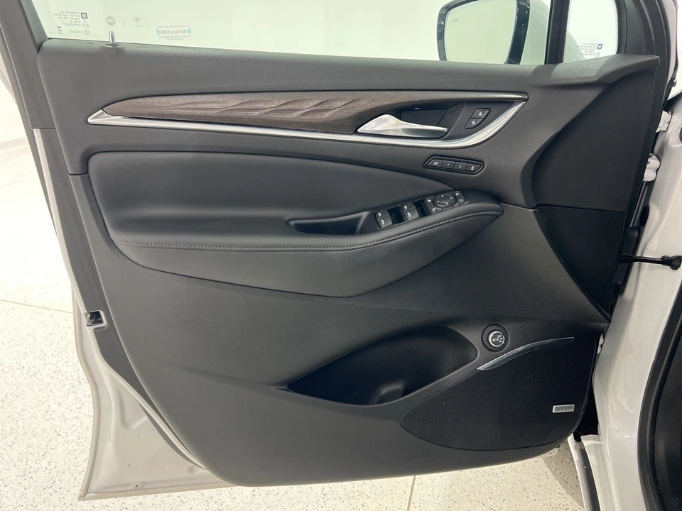 2024 Buick Enclave - Image 18 of 21