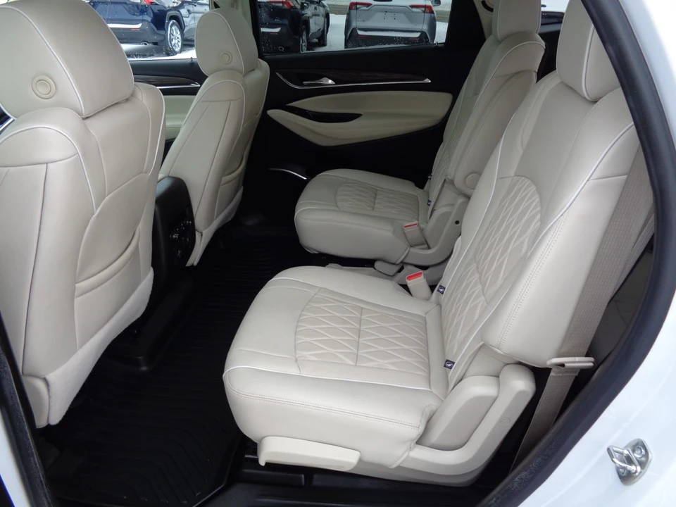 2024 Buick Enclave - Image 17 of 21