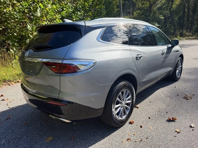 2024 Buick Enclave - Image 6 of 12