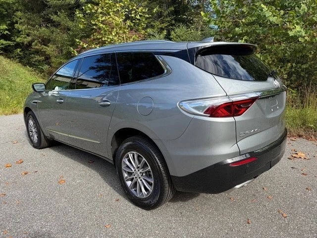 2024 Buick Enclave - Image 8 of 21