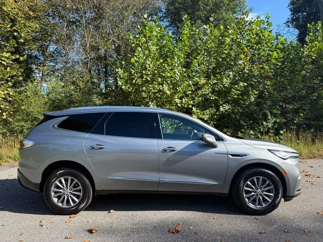 2024 Buick Enclave - Image 5 of 12