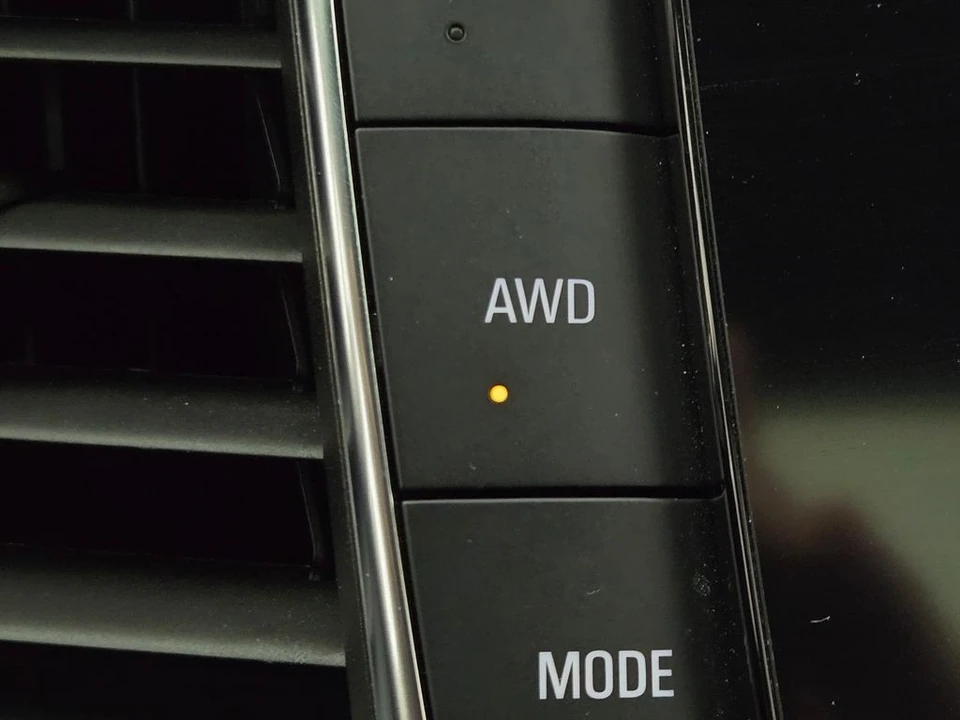 2024 Buick Enclave - Image 8 of 12