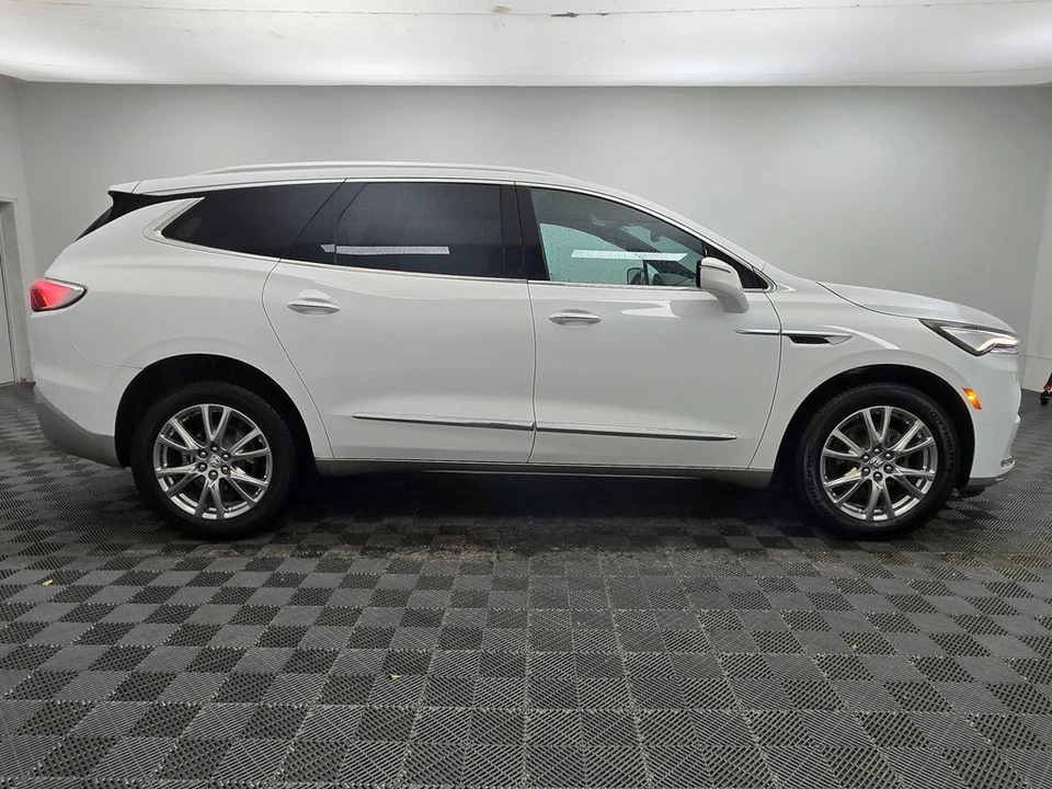 2024 Buick Enclave - Image 12 of 12