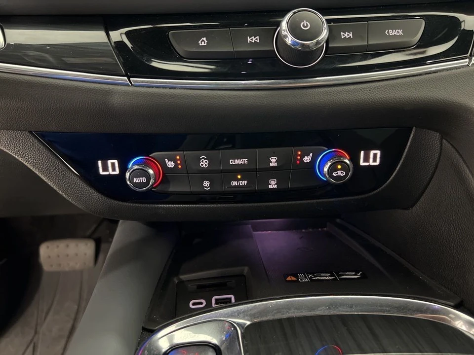 2024 Buick Enclave - Image 14 of 21