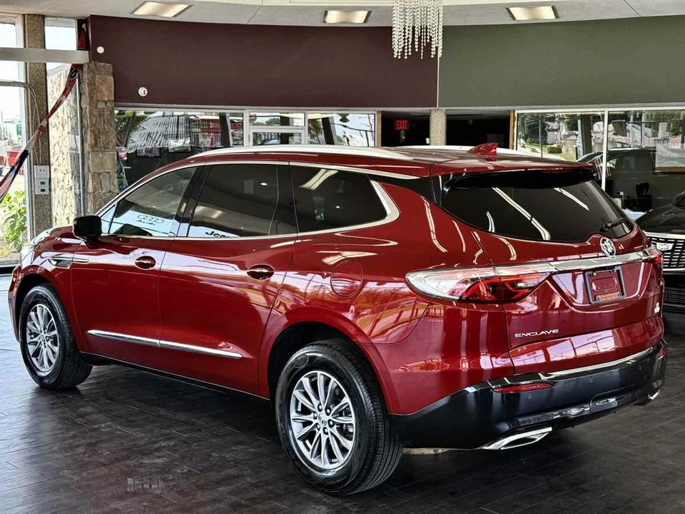 2024 Buick Enclave - Image 15 of 21