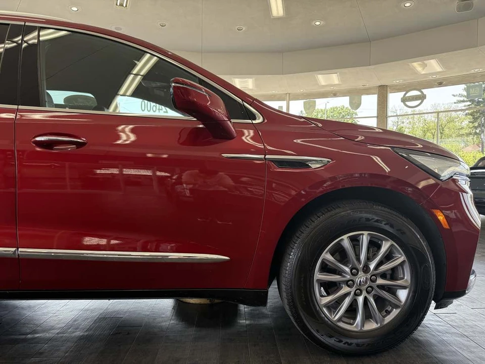 2024 Buick Enclave - Image 9 of 21